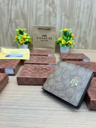 COACH_WALLET_V705