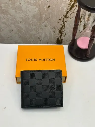 LOUIS VUITTON BLACK PREMIUM WALLET